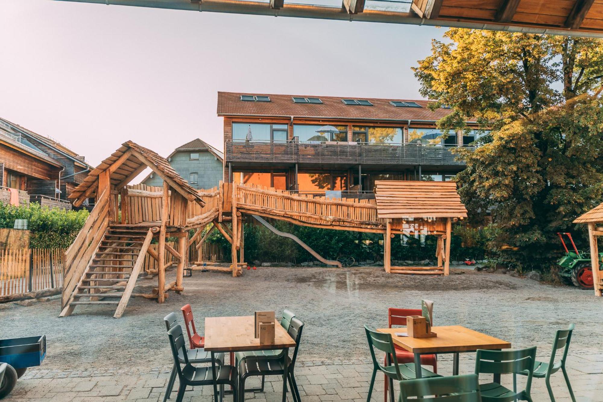 Gut Huegle Jugendzimmer Ravensburg Exterior foto